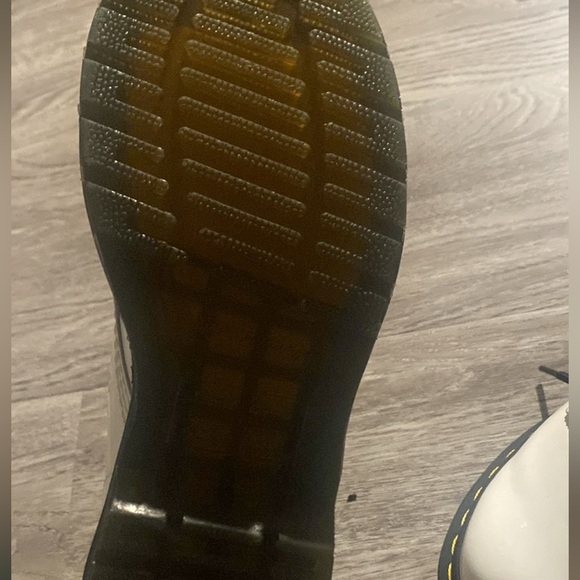 Dr Martin’s, 1460 bex smooth leather boots in women’s size 6 - Picture 4 of 4